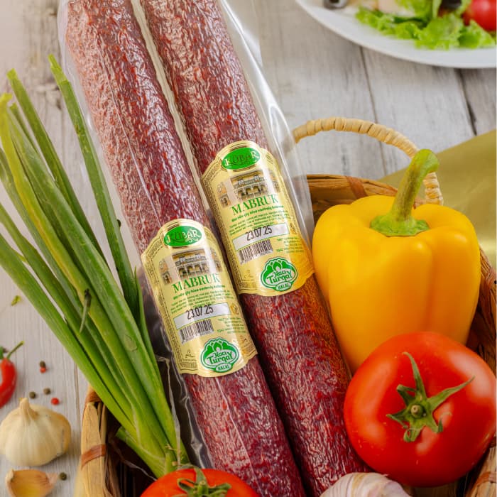 "Hacı Turqay" çiy hisə verilmiş kolbasası ilə mini pizza rollar